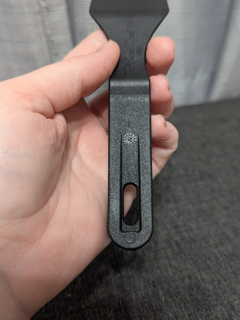 Pampered Chef Mini Plastic Serving Spatula Flipper Turner Slotted